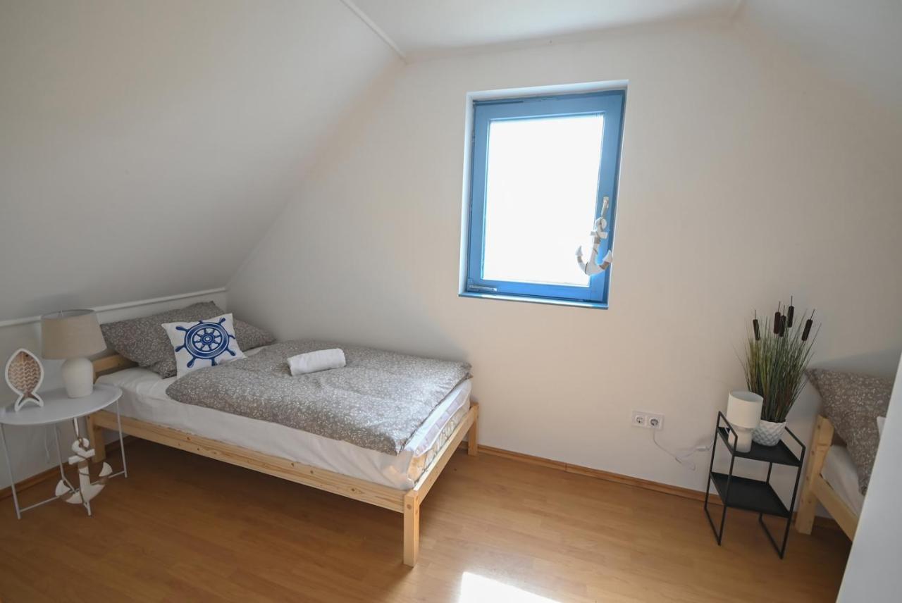 Villa Popeye Jakuzzis Nyaralohaz Békésszentandrás Exterior foto