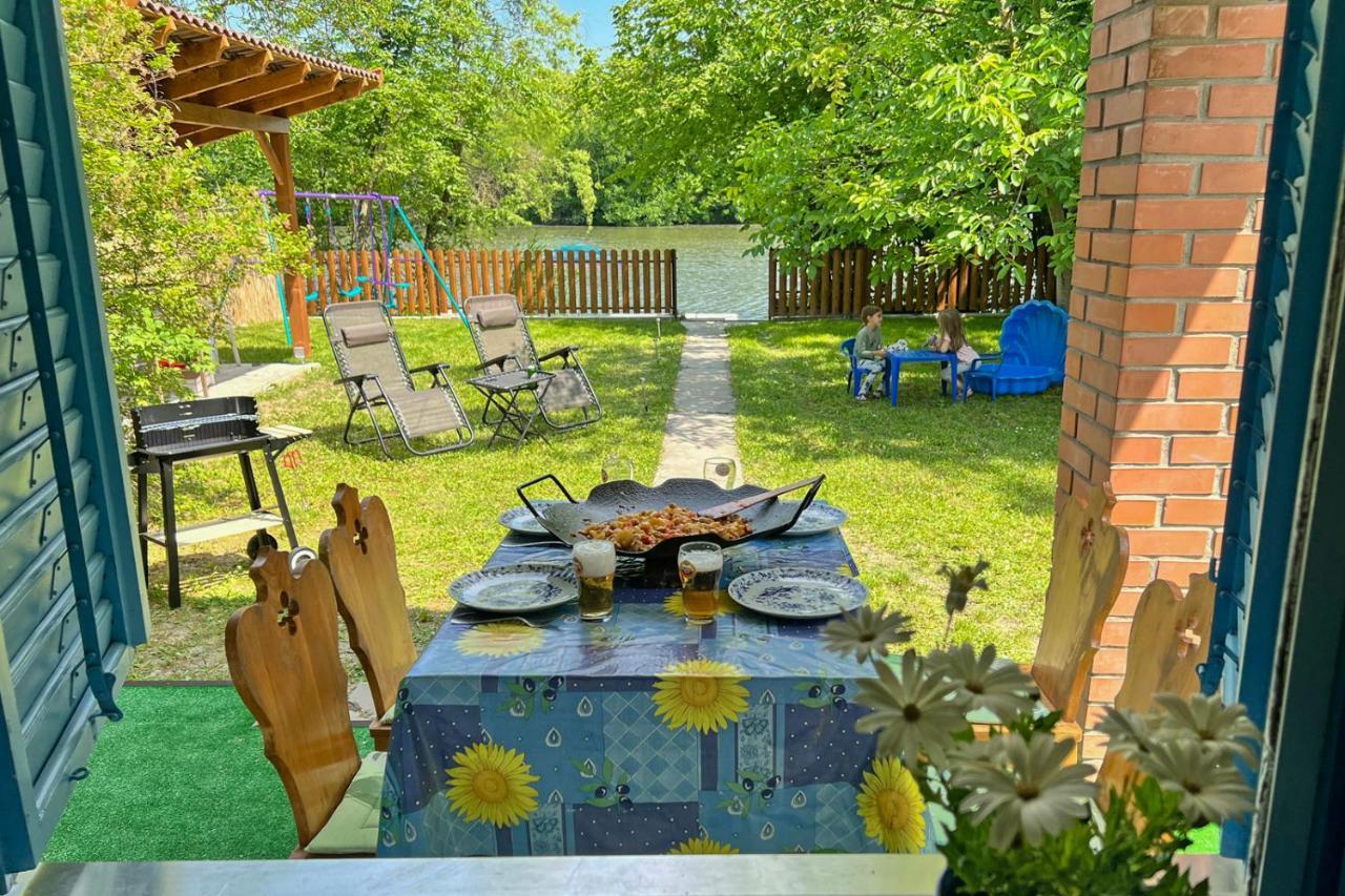 Villa Popeye Jakuzzis Nyaralohaz Békésszentandrás Exterior foto